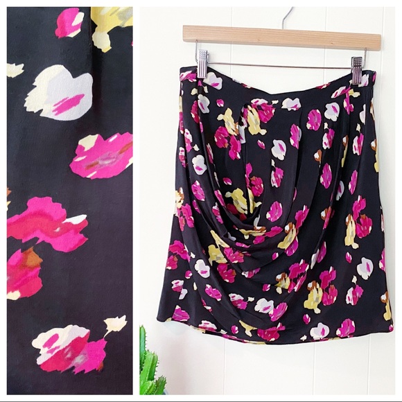 ❌SOLD❌ DO NOT BUY🚫Anthropologie Dolan 100% Silk Floral Cowl Mini Skirt - Picture 1 of 9